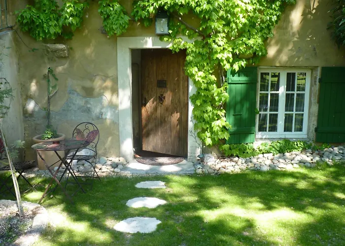 Domaine De Rhodes - 5 Chambres Et 7 Locations De Vacances